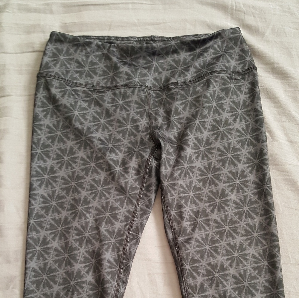 Reebok workout capris